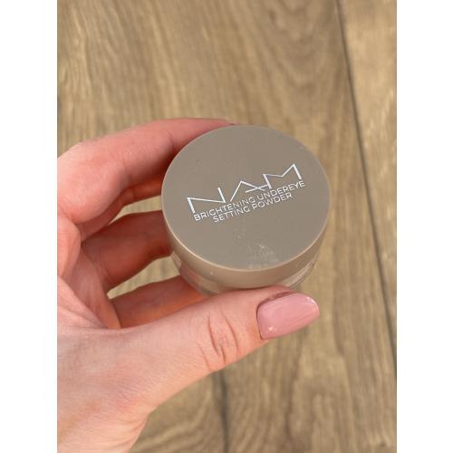 Nam Professional by Wibo Me, Myself & NAM, Brightening Undereye Setting Powder (Rozświetlający puder pod oczy) - opinie | zdjęcie do recenzji od Nikka11 - 1