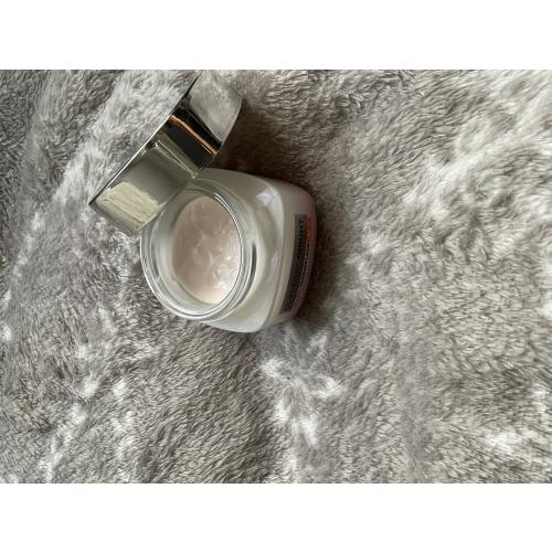 L'Oreal Paris Glycolic Bright, Glowing Cream Day SPF 17 (Rozjaśniający krem na dzień) - opinie | zdjęcie do recenzji od kialacm - 2