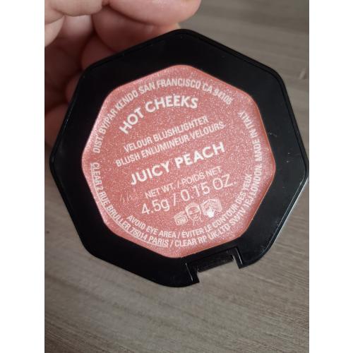Fenty Beauty by Rihanna Hot Cheeks, Velour Blushlighter (Błyszczący róż do policzków w kremie) - opinie | zdjęcie do recenzji od Weronixis - 2