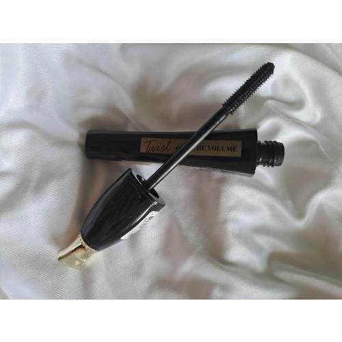 Bourjois Twist Up The Volume, Ultra Black Mascara (Wydłużająco-podkręcający tusz do rzęs (nowa wersja)) - opinie | zdjęcie do recenzji od Moniqu13 - 1