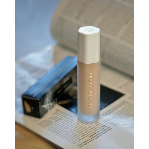 Fenty Beauty by Rihanna Soft’ Lit Naturally Luminous Foundation (Rozświetlający nawilżający podkład do twarzy) - opinie | zdjęcie do recenzji od Atina911 - 4