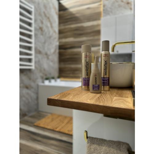 Wella Wellaflex, Fullness Volume, Hair Thickening Tonic (Tonik zwiększający objętość włosów) - opinie | zdjęcie do recenzji od darrunieczka