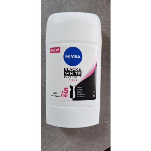 Nivea Black & White, Invisible Clear (Antyperspirant 48h w sztyfcie) - opinie | zdjęcie do recenzji od Bhubba - 1