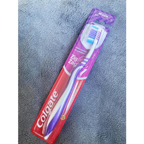 Colgate ZigZag, Szczoteczka do zębów średnia - opinie | zdjęcie do recenzji od 123eliza96 - 3