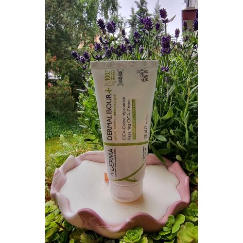 A-Derma Dermalibour+ Repairing Cica - Cream (Krem naprawczy do podrażnionej skóry) - opinie | zdjęcie do recenzji od EfkaP