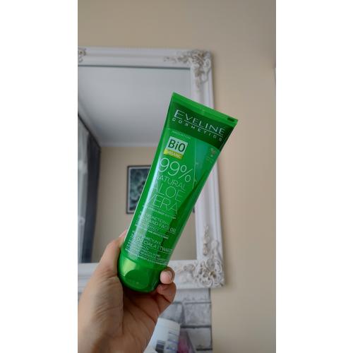 Eveline Cosmetics 99% Natural Aloe Vera, Multifunkcyjny żel do ciala i twarzy - opinie | zdjęcie do recenzji od SabinaPisarek