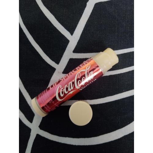 Lip Smacker Coca-Cola Lip Balm (Balsam do ust w sztyfcie) - opinie | zdjęcie do recenzji od Owocowysad - 1