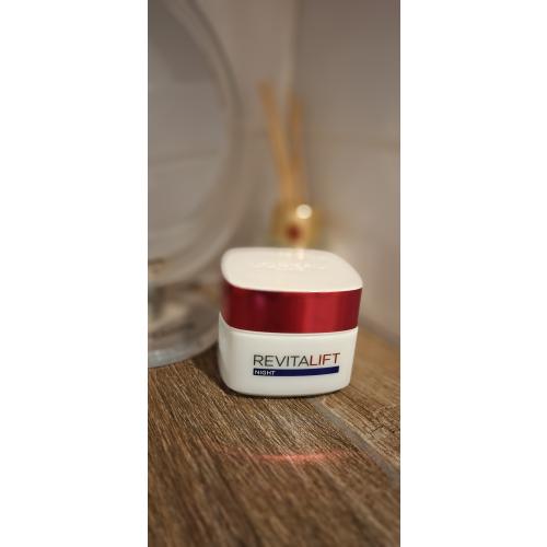L'Oreal Paris Revitalift, Anti-wrinkle + Firming Night Cream (Krem przeciwzmarszczkowy + ujędrniający na noc 40+) - opinie | zdjęcie do recenzji od JOANNAPIO1974