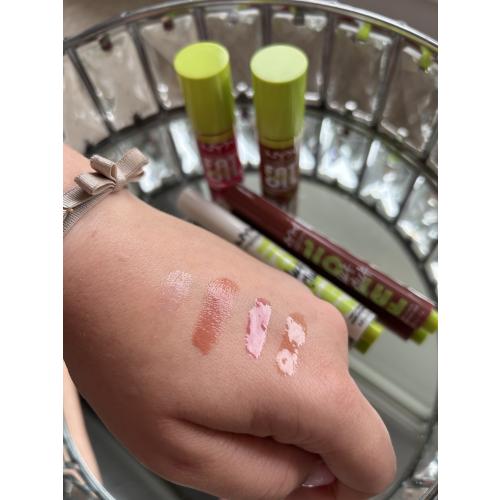 NYX Professional Makeup Fat Oil Slick Click, Shiny Lip Balm (Koloryzujący balsam do ust) - opinie | zdjęcie do recenzji od Klaudiaszyba - 2
