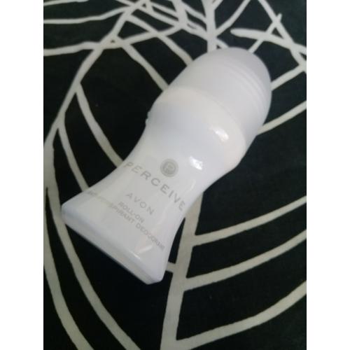 Avon Roll-On Anti-Perspirant Deodorant For Her (Damski dezodorant perfumowany antyperspiracyjny w kulce (różne rodzaje)) - opinie | zdjęcie do recenzji od Owocowysad - 1