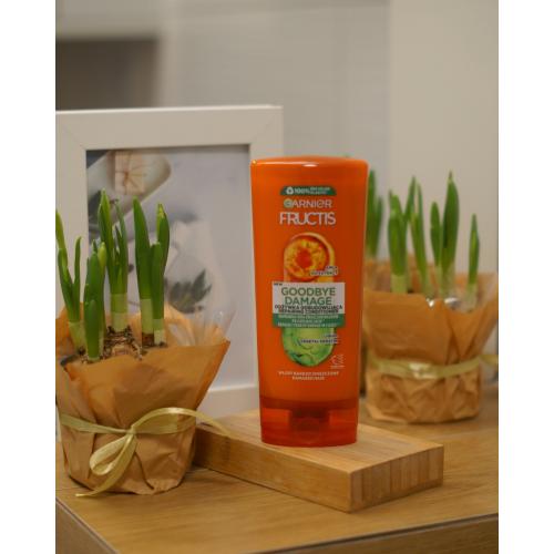 Garnier Fructis, Goodbye Damage, Odżywka odbudowująca do włosów bardzo zniszczonych (nowa formuła) - opinie | zdjęcie do recenzji od Atina911