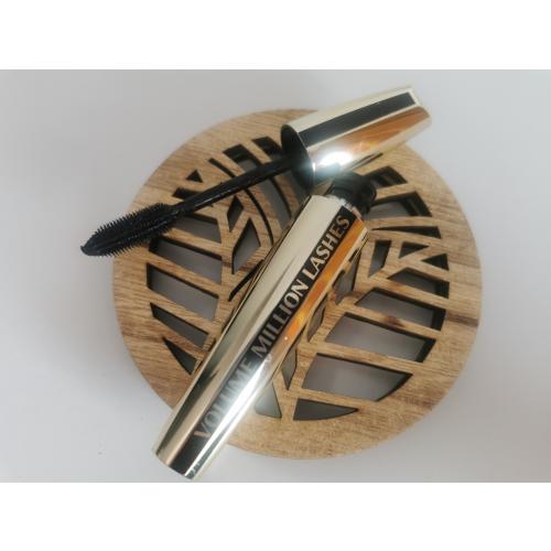 L'Oreal Paris Volume Million Lashes Mascara (Pogrubiający tusz do rzęs) - opinie | zdjęcie do recenzji od Belladonnae - 1
