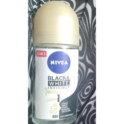 Nivea Black & White Invisible Silky Smooth, Antyperspirant w kulce 48h (nowa wersja) (antyperspirant damski w kulce) - opinie | zdjęcie do recenzji od Dorota19860