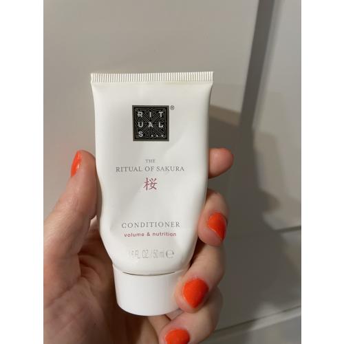 Rituals The Ritual of Sakura, Nourishing Conditioner (Odżywka do włosów) - opinie | zdjęcie do recenzji od Medea05