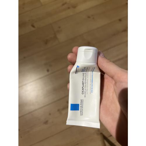 La Roche-Posay Cicaplast Baume B5 (Multifunkcyjny balsam regenerujący (stara wersja)) - opinie | zdjęcie do recenzji od Kabiabi