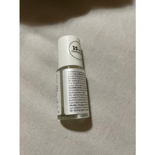 Essence Cuticle Remover (Żel do usuwania skórek) - opinie | zdjęcie do recenzji od Medea05