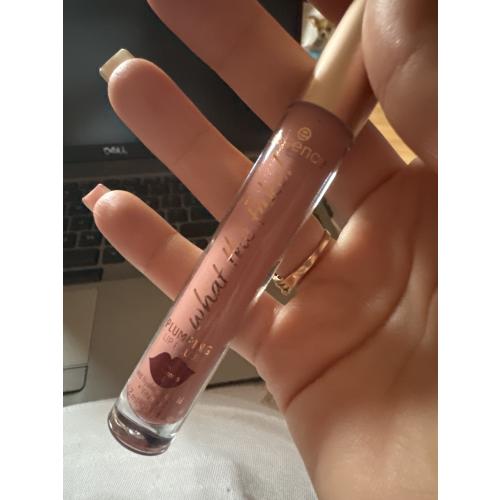 Essence What The Fake! Plumping Lip Filler (Błyszczyk wypełniający do ust) - opinie | zdjęcie do recenzji od Kamka_rdm
