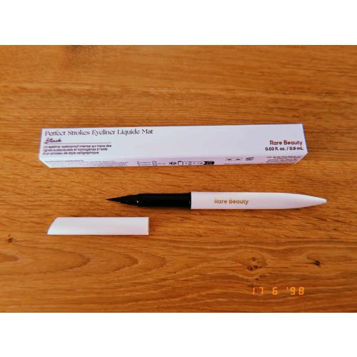 Rare Beauty Perfect Strokes Matte Liquid Liner (Eyeliner) - opinie | zdjęcie do recenzji od Rumcykiewicz