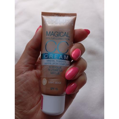 Eveline Cosmetics Magical CC Cream (Multifunkcyjny krem CC) - opinie | zdjęcie do recenzji od dziewczynazrosssmanna