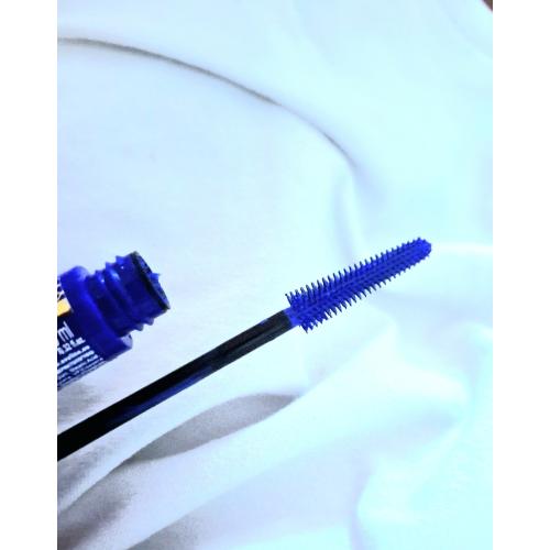 Eveline Cosmetics Variete, Lashes Show Ultra Length & Volume Blue Mascara (Wydłużająco-pogrubiający niebieski tusz do rzęs) - opinie | zdjęcie do recenzji od Qradomowa86 - 3