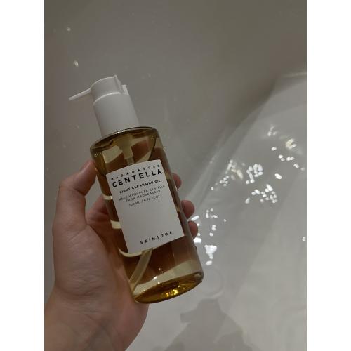 Skin1004 Madagascar Centella, Light Cleansing Oil (Olej do demakijażu o działaniu uspokajającym) - opinie | zdjęcie do recenzji od Wojdala3