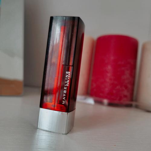 Maybelline New York Color Sensational Lipstick (Nawilżająca szminka do ust) - opinie | zdjęcie do recenzji od Sana50