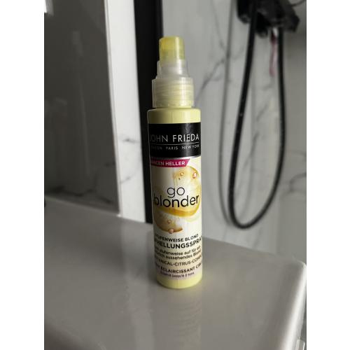 John Frieda Go Blonder, Lightening Spray (Spray rozjaśniający włosy (nowa wersja)) - opinie | zdjęcie do recenzji od Alice1557
