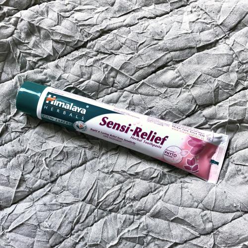 Himalaya Herbals Gum Expert, Sensi - Relief Herbal Toothpaste (Pasta do zębów wrażliwych) - opinie | zdjęcie do recenzji od Crystal1994