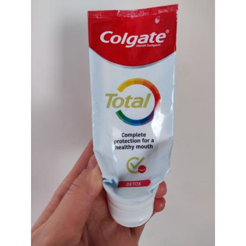 Colgate Total Detox Toothpaste (Pasta do zębów) - opinie | zdjęcie do recenzji od teczowaosmiornica