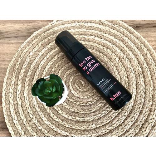 b.tan Too Tanned To Give A Damn, Insanely Dark 1 Hour Self Tan Mousse (Samoopalacz w piance) - opinie | zdjęcie do recenzji od Ipekakuana