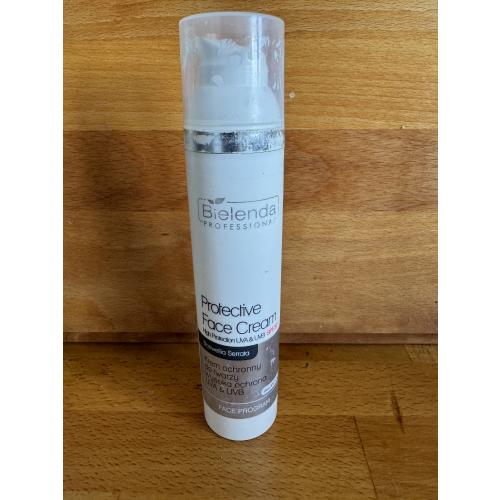 Bielenda Professional Face Program, Protective face Cream Boswellia Serrata SPF 50 (Krem ochronny do twarzy wysoka ochrona UVA i UVB) - opinie | zdjęcie do recenzji od Pushann