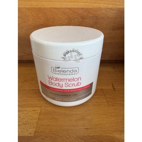 Bielenda Professional Body Program, Watermelon Body Scrub (Arbuzowy peeling do ciała (nowa wersja)) - opinie | zdjęcie do recenzji od Pushann - 1