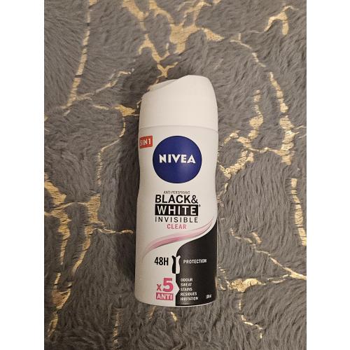 Nivea Invisible Clear, Black & White, Antyperspirant 48h w sprayu (nowa wersja) - opinie | zdjęcie do recenzji od Pantera Nera
