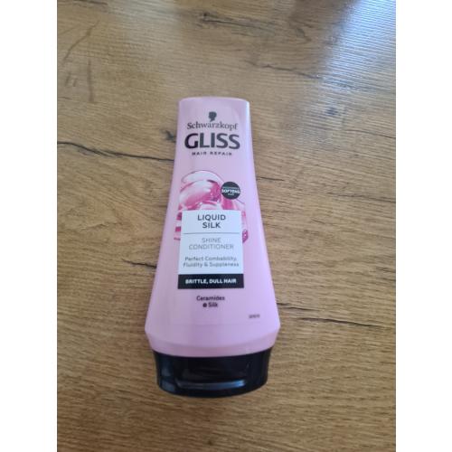 Schwarzkopf Gliss Liquid Silk Conditioner (Odżywka z jedwabiem do włosów matowych i łamliwych (nowa wersja)) - opinie | zdjęcie do recenzji od Ata77