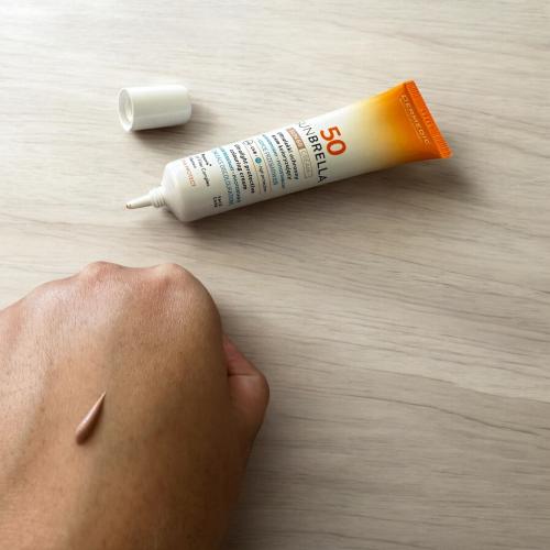 Dermedic Sunbrella, Ultralekki ochronny krem koloryzujący SPF 50 - opinie | zdjęcie do recenzji od diosa1nefretete - 2