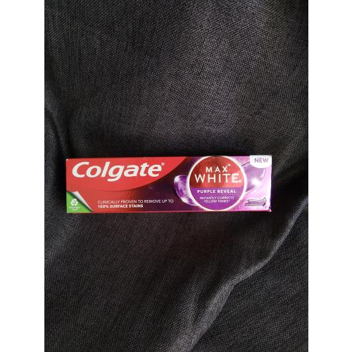Colgate Max White Purple Reveal Fluoride Toothpaste (Wybielająca pasta do zębów) - opinie | zdjęcie do recenzji od Avesammael