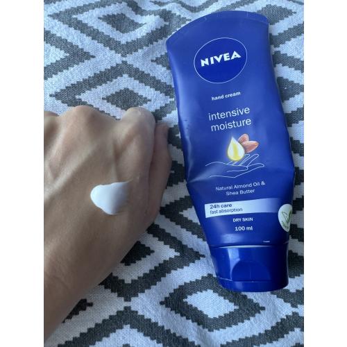 Nivea Hand Cream Intensive Moisture Natural Almond Oil & Shea Butter (Intensywnie nawilżający krem do rąk `Naturalny olej migdałowy & Masło shea`) - opinie | zdjęcie do recenzji od Pushann - 1