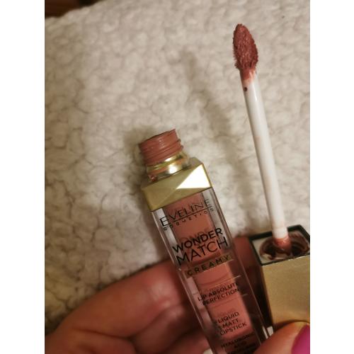 Eveline Cosmetics Wonder Match, Creamy Liquid Matt Lipstick (Matowa pomadka w płynie) - opinie | zdjęcie do recenzji od beaffinka - 2