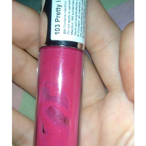 Essence Extreme Shine Lipgloss (Błyszczyk do ust) - opinie | zdjęcie do recenzji od CrueltyFreeLulus - 1