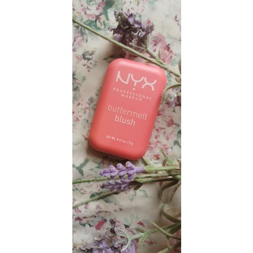 NYX Professional Makeup Buttermelt Blush (Róż do policzków) - opinie | zdjęcie do recenzji od beaffinka