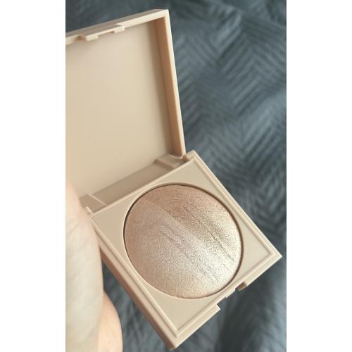 Daso Beauty by Kobo Professional Wypiekany rozświetlacz - opinie | zdjęcie do recenzji od flexi_88