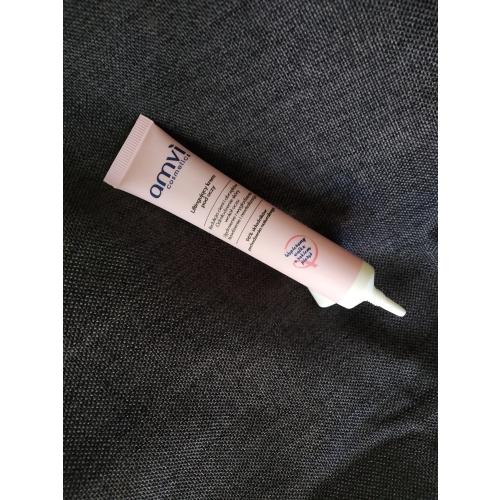 AMVI Cosmetics Liftingujący krem pod oczy - opinie | zdjęcie do recenzji od Avesammael - 2