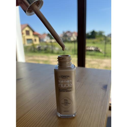 L'Oreal Paris True Match, Nude Plumping Tinted Serum Foundation (Podkład - serum z 1% kwasem hialuronowym) - opinie | zdjęcie do recenzji od Niesubordynowana - 3