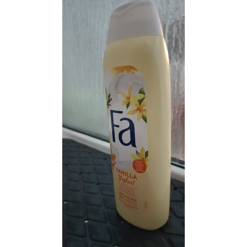 Fa Yoghurt Vanilla Honey Shower Gel (Żel pod prysznic) - opinie | zdjęcie do recenzji od optostin
