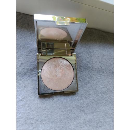 Dr Irena Eris Surreal Shine Highlighter (Rozświetlacz do twarzy) - opinie | zdjęcie do recenzji od martens84