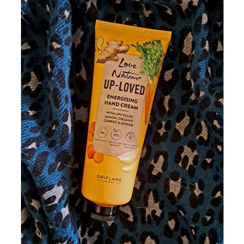 Oriflame Love Nature, Up-Loved Energising Hand Cream (Energetyzujący krem do rąk) - opinie | zdjęcie do recenzji od AnaSky - 1