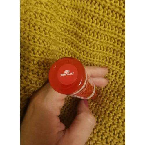 Rimmel Thrill Seeker Glassy Gloss (Błyszczyk do ust) - opinie | zdjęcie do recenzji od monnie7 - 2