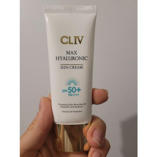 Cliv Premium Max Hyaluronic SPF50 PA++++ (Krem przeciwsłoneczny z kwasem hialuronowym do twarzy SPF50) - opinie | zdjęcie do recenzji od CoWKosmetyczcePiszczy