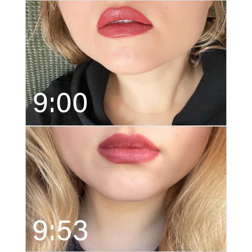 NYX Professional Makeup Suede Matte Lipstick (Pomadka matowa w sztyfcie) - opinie | zdjęcie do recenzji od Silephen