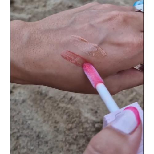 Maybelline New York Lifter Plump Lip Plumping Gloss (Powiększający błyszczyk do ust) - opinie | zdjęcie do recenzji od bubinka89 - 2